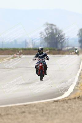 media/Jun-07-2025-TrackDaz (Sat) [[4413525952]]/C Group/240pm (Turn 9)/